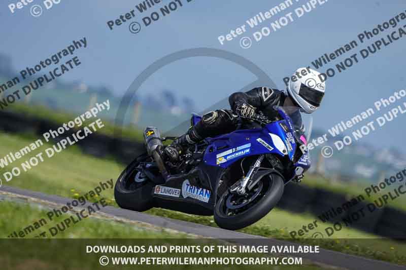 anglesey no limits trackday;anglesey photographs;anglesey trackday photographs;enduro digital images;event digital images;eventdigitalimages;no limits trackdays;peter wileman photography;racing digital images;trac mon;trackday digital images;trackday photos;ty croes